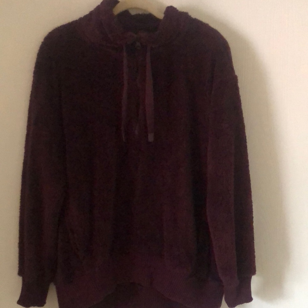 Woman’s fall Cozy Burgundy Pullover Sweater